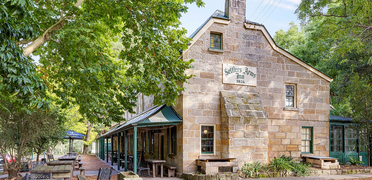 Convict-built 187-year-old tavern for sale - ResortBrokers and Raine & Horne