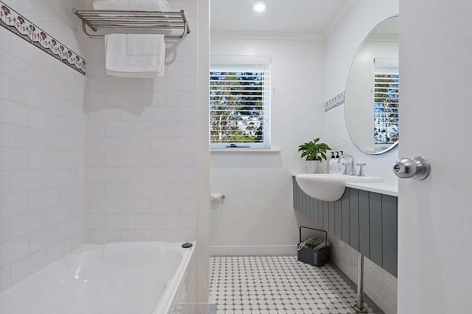 FH009420 image 6