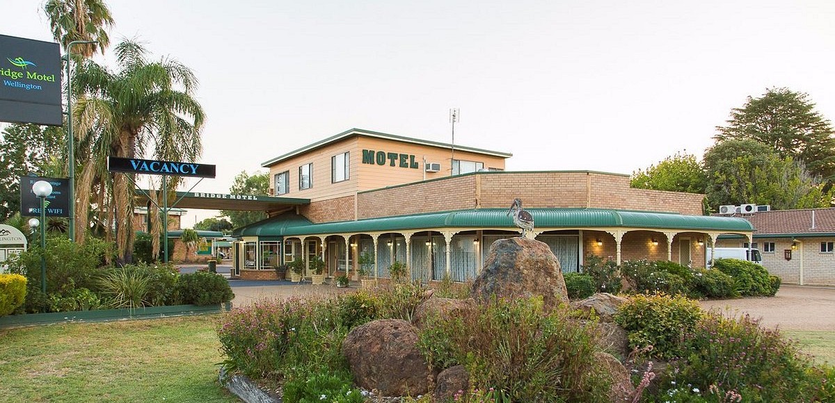 Central West, Riverina motels hit the market in the lead up to holiday season