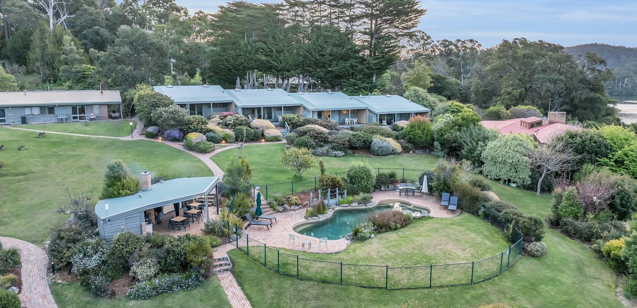 Gipsy Point Lakeside resort on the market for the first time, with $3.3m listing