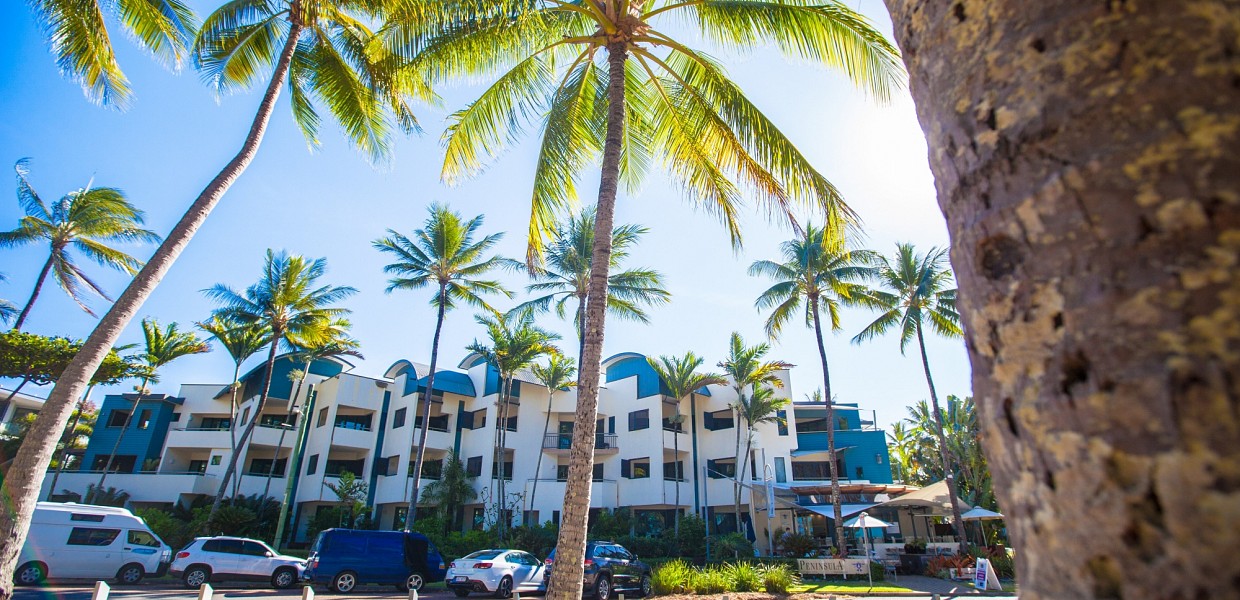 Pair of high-profile resorts looking for managers