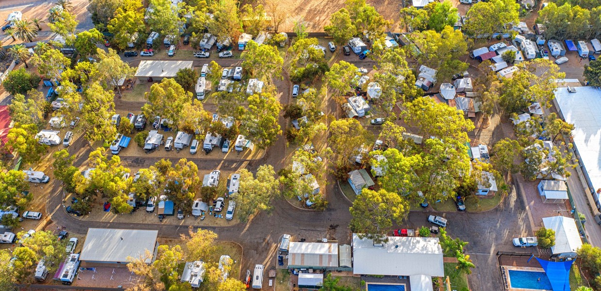 Holiday heaven: NT caravan park hits market for $530,000