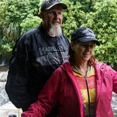 Leonie & Laurie Bennett