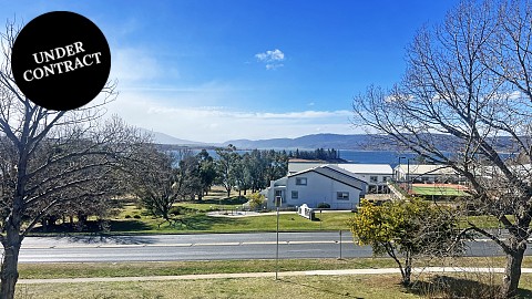 Leasehold, Motel | NSW - Snowy Mountains | Rare Leasehold Gem - Stylish and Profitable in the Snowy Mountains 