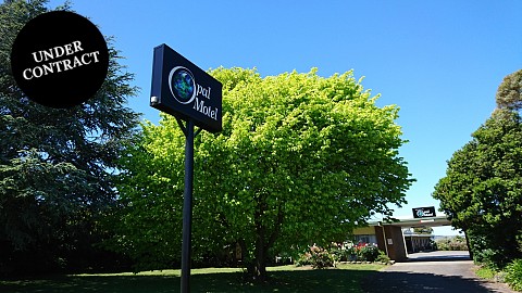 Leasehold, Motel | VIC - Gippsland | Free Living with a Secure 19-Year Leasehold Motel