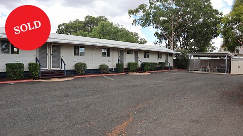 Leasehold, Motel | QLD - South | Change your life for only $100,000 deposit.