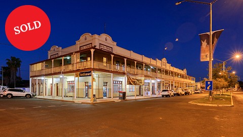 Freehold Going Concern, Pub / Tavern | QLD - South | Grand Hotel Accommodation offering in the West