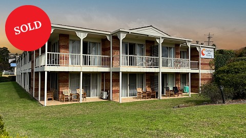 Leasehold, Motel | NSW - South Coast | WELL-ESTABLISHED LEASEHOLD  WITH UNTAPPED POTENTIAL AND STUNNING LAKE VIEWS! 
