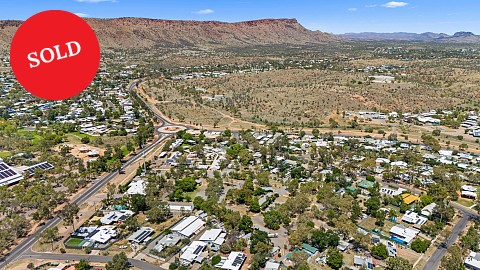 Freehold Going Concern, Caravan / Cabin Park | NT - South | ROCK-SOLID TOURIST PARK OF SCALE AND QUALITY IN THE HEART OF THE ALICE!