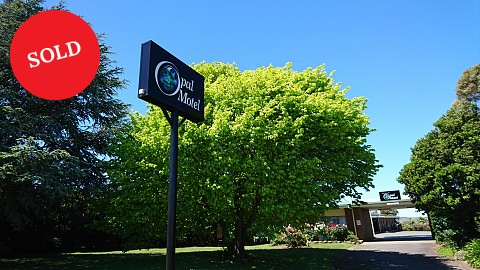 Leasehold, Motel | VIC - Gippsland | Free Living with a Secure 19-Year Leasehold Motel