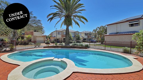 Management Rights - All, Management Rights | QLD - Brisbane | PROFITABLE INNER NORTH MR - AT 4.5x + 4-BED HOUSE $155k UNDER VALUATION!