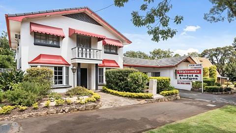 Freehold Going Concern, Motel | QLD - South |  The best investment in Toowoomba: a freehold 32-key motel on 11,043m²