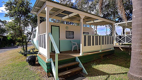 Freehold Going Concern, Caravan / Cabin Park | QLD - South | Freehold Highway Caravan Park - Established Regional Performer
